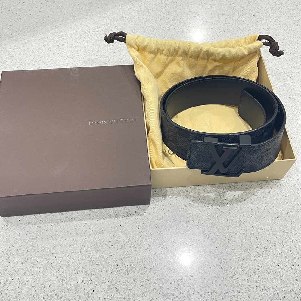 Louis Vuitton Initial Reversible Mens Belt - Picture 2 of 4